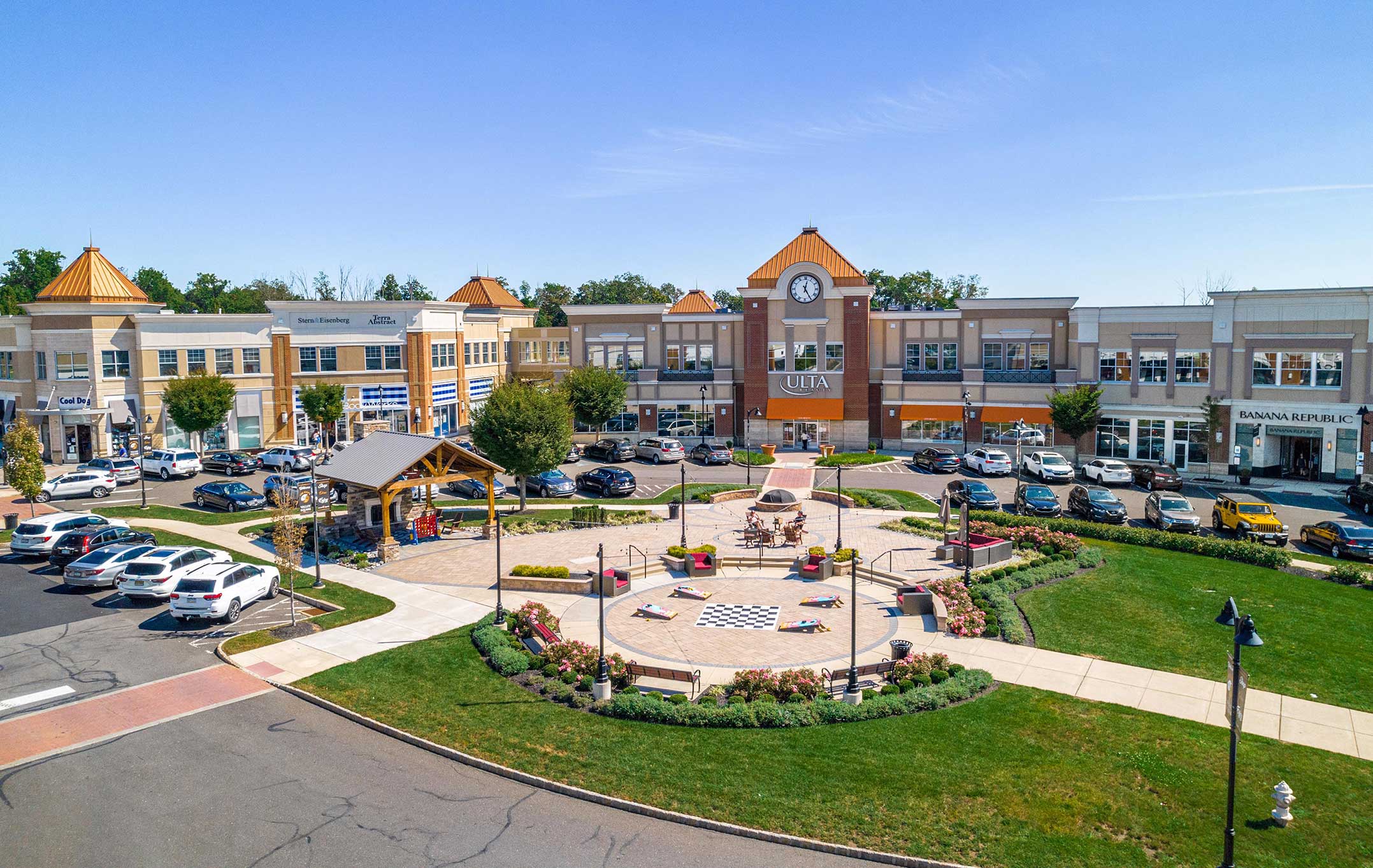 The-Shops-at-Valley-Square